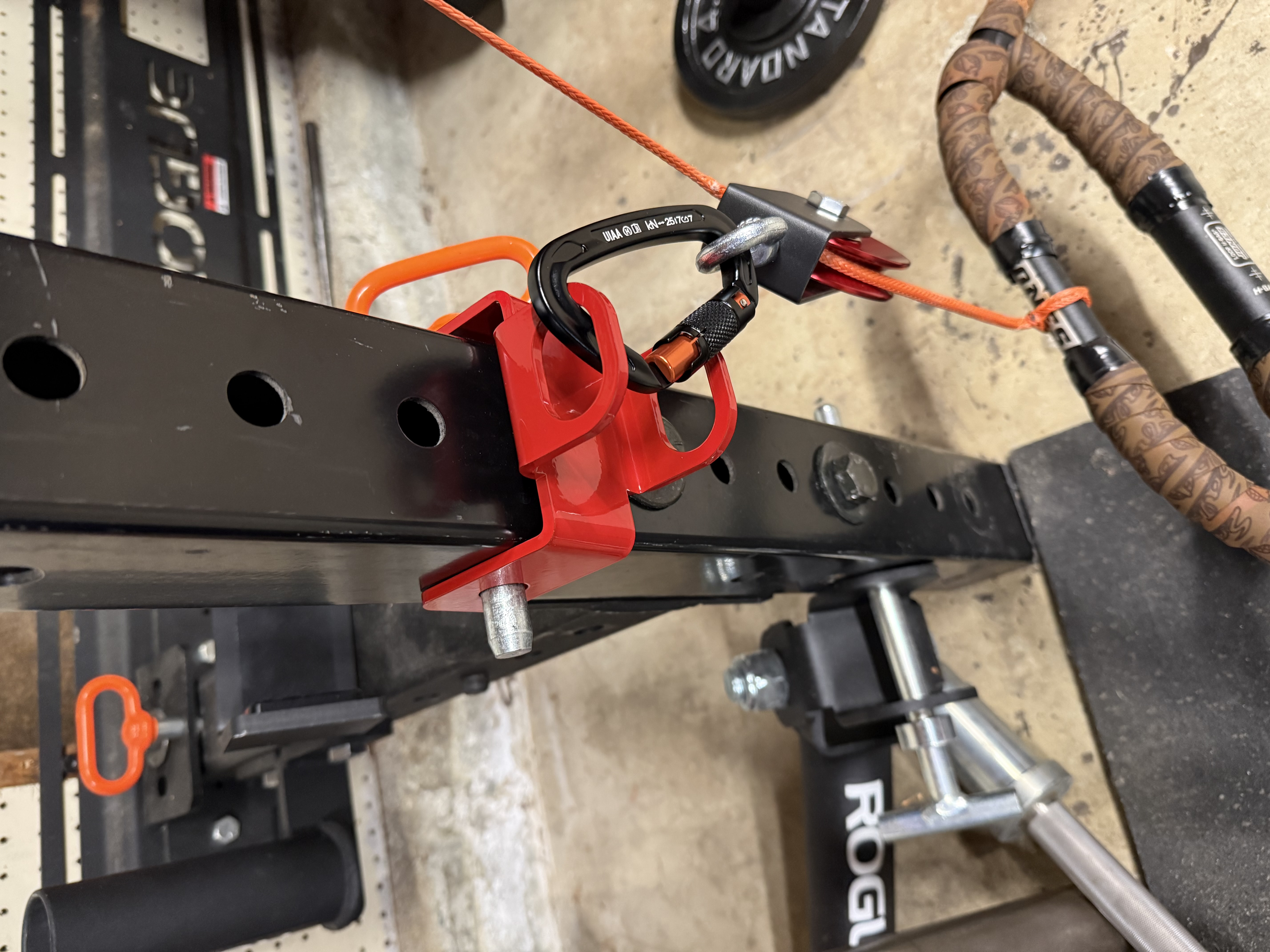 Cable attachment closeup